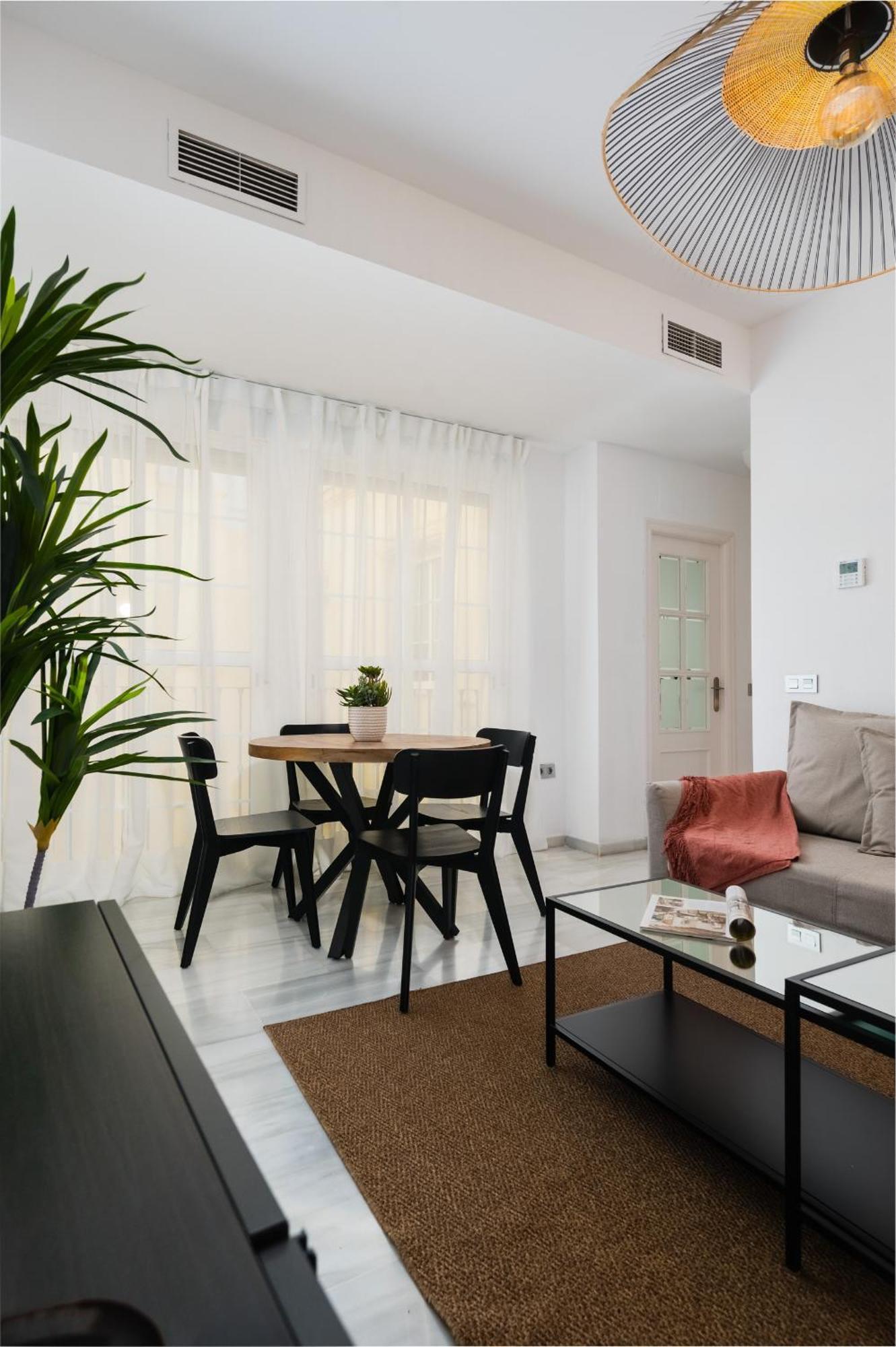 Apartament Avanti San Roman, Disfrutar Un Sevillano Mas *